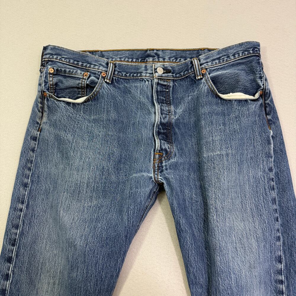 Levis 501 Jeans Men's 40x29 Blue Denim Faded Straight Leg Button Fly Distressed - Picture 2 of 11